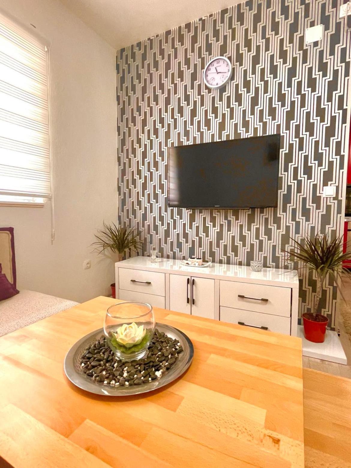 Apartment Adel Μόσταρ Εξωτερικό φωτογραφία